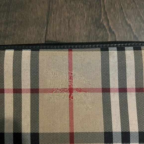 Elmore House Check & Leather Zip Around Wallet - Picture 5 of 8